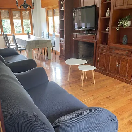 Casa El Hoyuco * Ламадрид