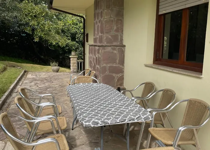 Casa El Hoyuco * Lamadrid